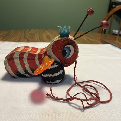 Vtg Fisher Price Queen Buzzy Bee Wooden Pull Toy 1959 1962 Red Stripe Blue Crown