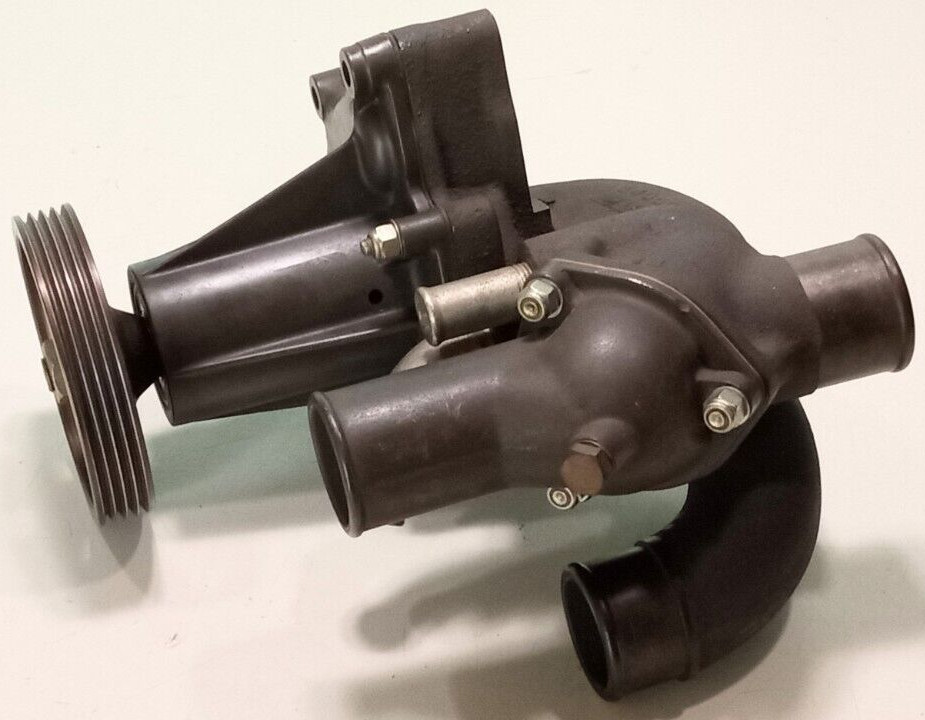 Ferrari F40 Engine Water Pump Complete Assembly_134086_GENUINE_NEW