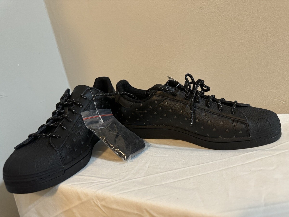 Size 10M- adidas Superstar All Black Pharrell