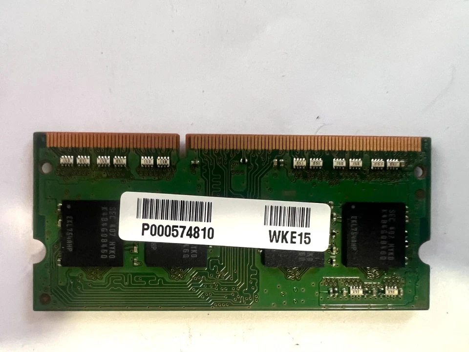 Samsung 4GB DDR3 SODIMM PC3L-12800 RAM Memory (M471B1G73EB0-YK0). - Image 4 of 4