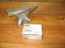 Parker 2Z-V2LN-SS *NEW* Instrumentation Needle Valve Stainless Steel