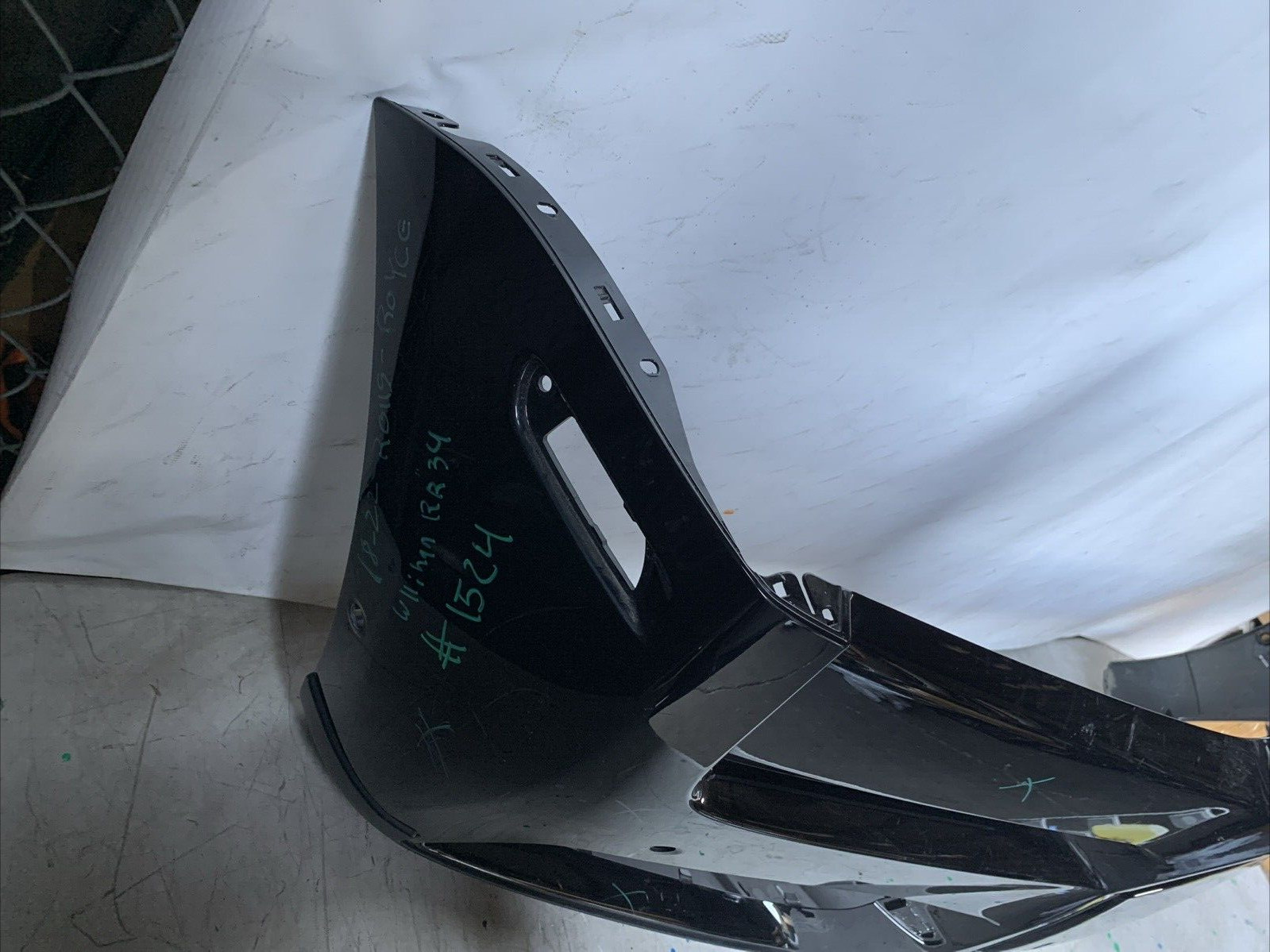 2018 - 2022 ROLLS ROYCE CULLINAN RR34 FRONT BUMPER COVER OEM