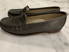 Women  s SAS Loafers Wink New Pewter Size 8 Medium New MSRP 84.99
