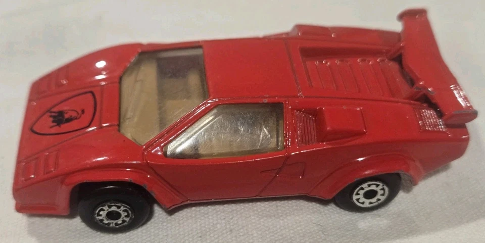 RARO 1985 VINTAGE MATCHBOX ROJO LAMBORGHINI COUNTACH L P 500 S LINE ROJO  Foto 4 de 4