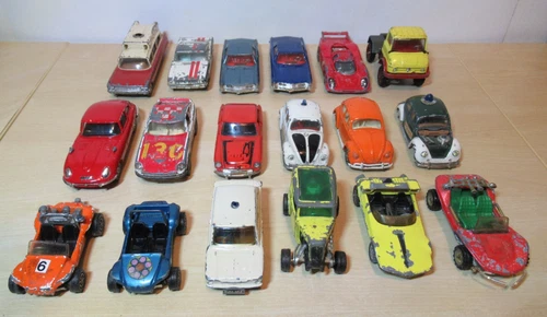 VINTAGE CORGI TOYS JOB LOT x18