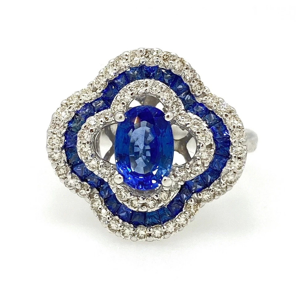 Кольцо с сапфиром и бриллиантом в виде клевера из белого золота 18 карат - HM2151S2