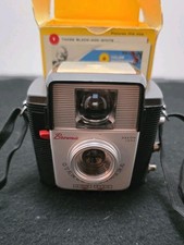 Vintage Kodak Brownie Starlet Camera With Strap in Good Condition