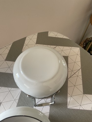 Vintage Collectible Floral Design Enamel Garlic Pot. FREE POSTAGE - Picture 5 of 6
