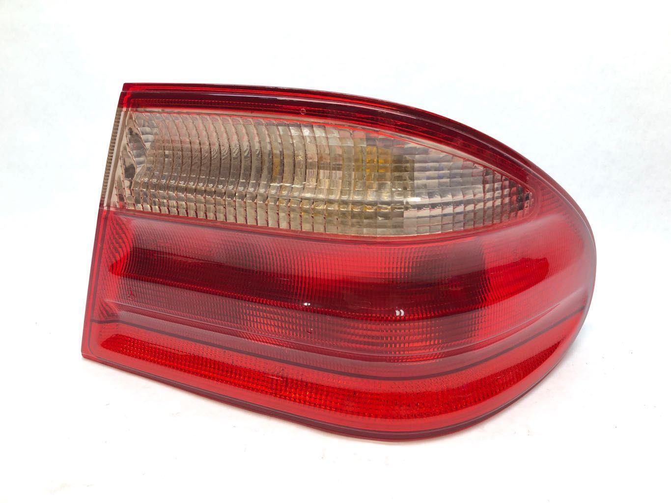 0002 Mercedes E430 W210 *Sedan* Rh Passenger Outer Quarter Tail Light