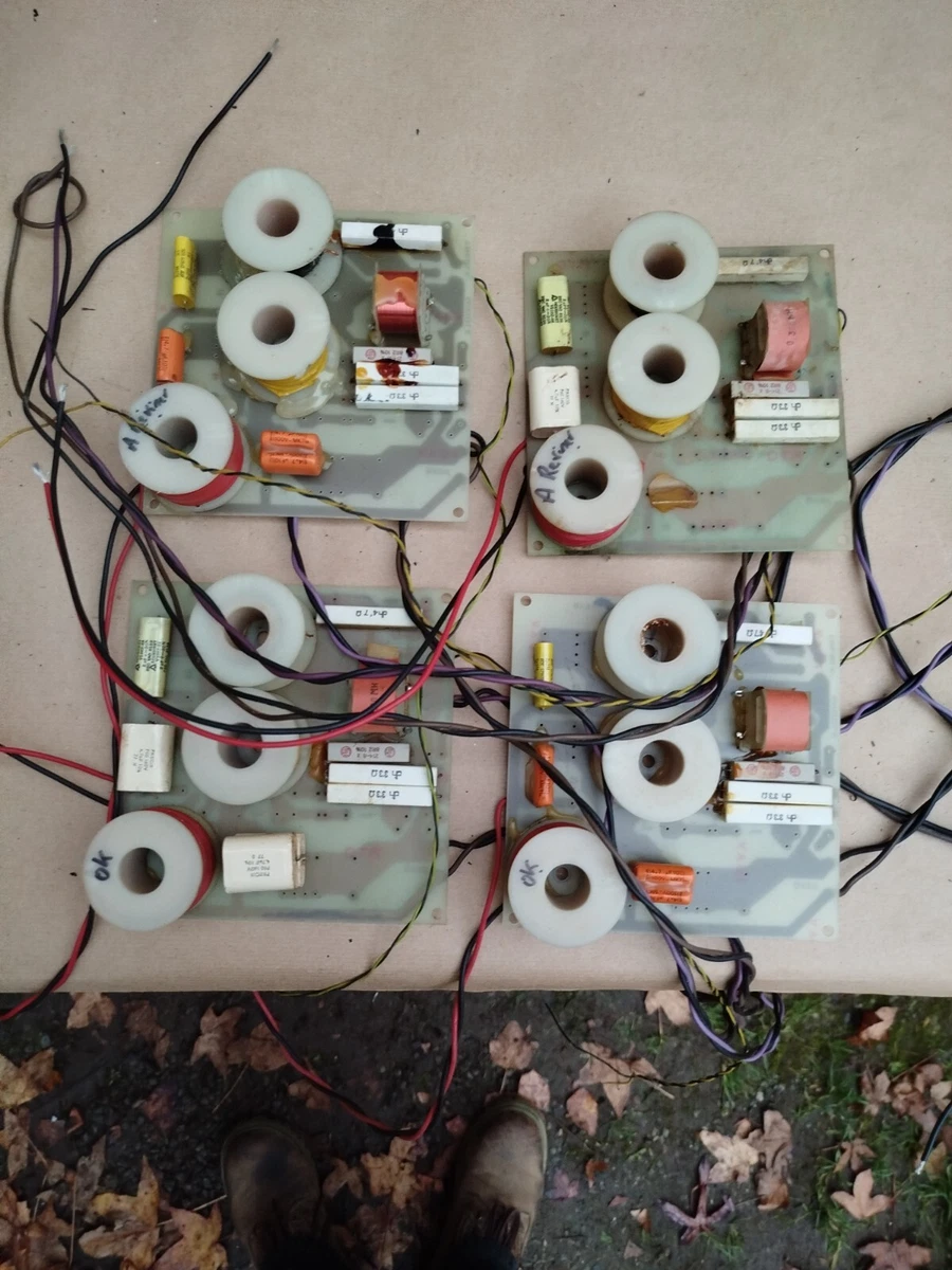 Composants électroniques pour filtres passifs d'enceintes audio