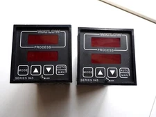 Two Used WATLOW TEMPERATURE CONTROLLER Series 945 945A-3CC4-A000 Untested USA