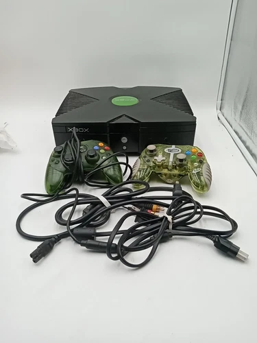 Xbox console and 2 controllers #ufs3