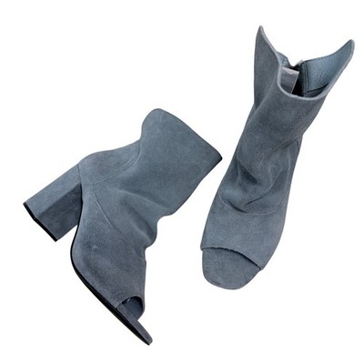 Matisse Gordy Slate Blue Suede Peep Toe Block Heel Ankle Boots Size 8.5 M Brazil