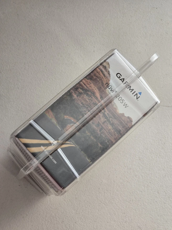 Garmin Nuvi 205W Car Auto GPS Navigation w/ Accessories Factory Sealed BRAND NEW - Image 3 of 4