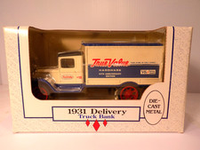 Vintage ERTL 9501 1931 Hawkeye DELIVERY TRUCK 1/34 SCALE True Value 10 NOS
