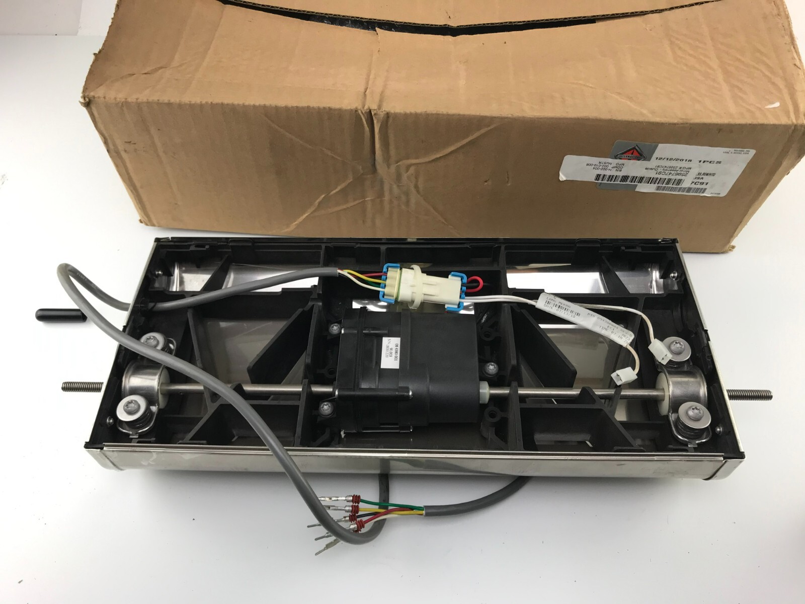 GENUINE OEM INTERNATIONAL 2596747C91 MIRROR HEAD HEATED SS POWER 