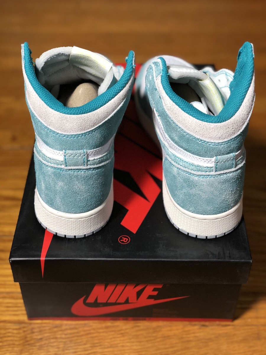 Nike Air Jordan 1 Retro High ' Turbo Green ' - Size 5.5Y/7W