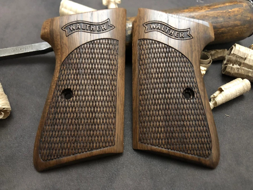 Рукоятки из орехового дерева Walther PPK/S. Ручная работа. Клетчатый бриллиант. БЫСТРАЯ ДОСТАВКА ПО США - Изображение 2 из 4
