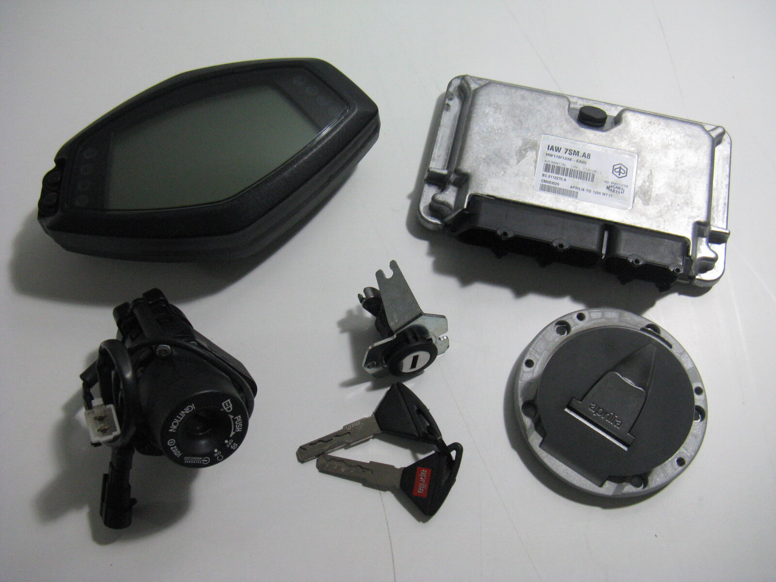 Schlosssatz Für Aprilia Area 51 - Komplettsatz Mit 2 Schlüsseln