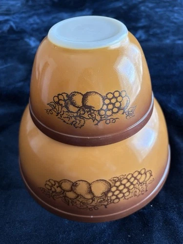Pyrex Old Orchard Brown Amber Quart Vintage Mixing Bowls 401 & 403 Set of 2