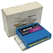 New Genuine HONEYWELL R7861A1026 Ultraviolet Flame Amplifier In Box