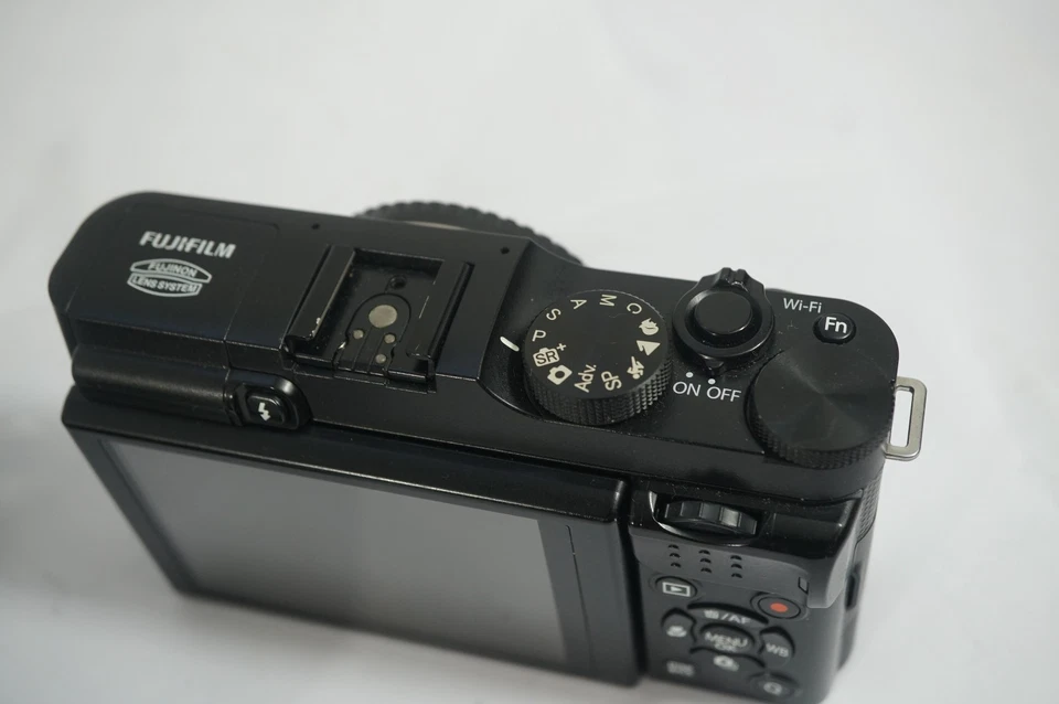 Fujifilm X-A1 Digitalkamera Body Fuji Schwarz spiegellose Kamera - sehr gut - Bild 4 von 4