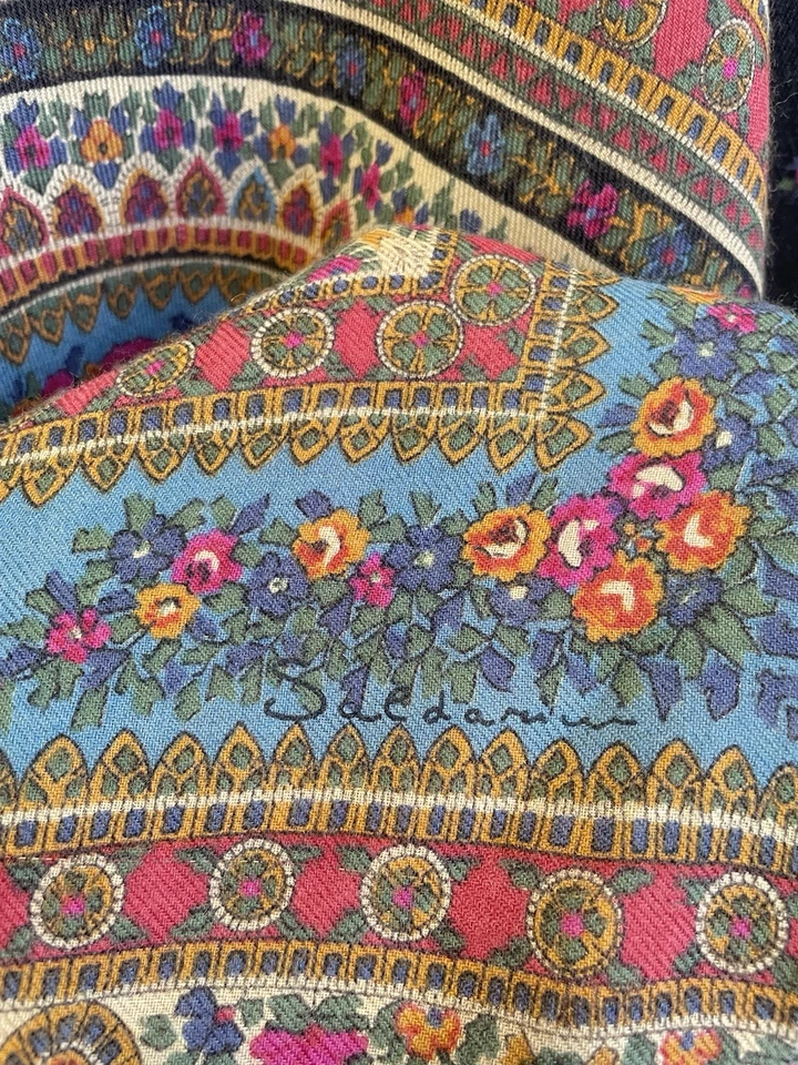 AS8# Eldarini Italy Wool Silk Paisley Floral Shawl Scarf Wrap Black Multicolor - Image 2 of 4