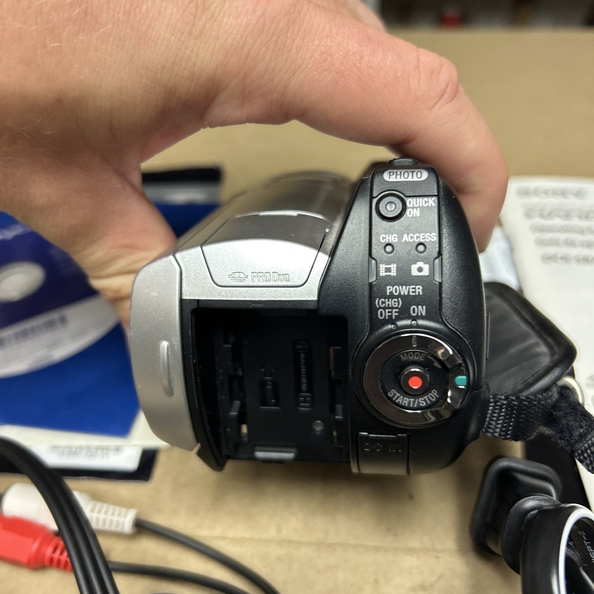 Sony DCR-SR45 Handycam Digital Video Camcorder 40x/30GB Tested No