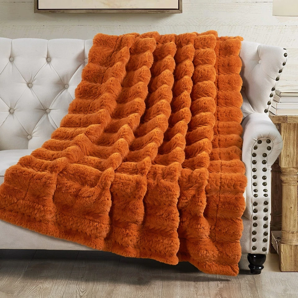 Luxury Rabbit Faux Fur Blanket – Tread Pattern Throw with Micromink Back Gift - Image 2 of 4