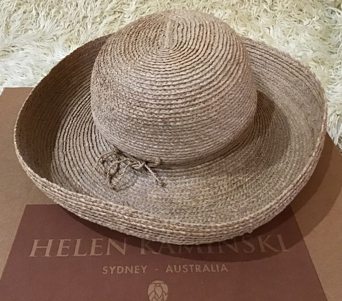 Helen Kaminski Provence Wide Brim 100% Raffia Hat New In Box