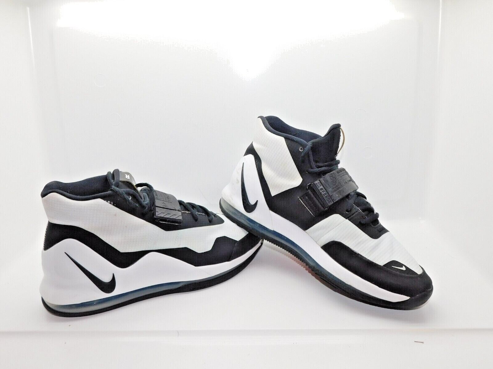 Denk vooruit Commotie Actief Nike Air Force Max Basketball Shoes AR0974-101 White &amp; Black Men's Sz  9.5 | eBay