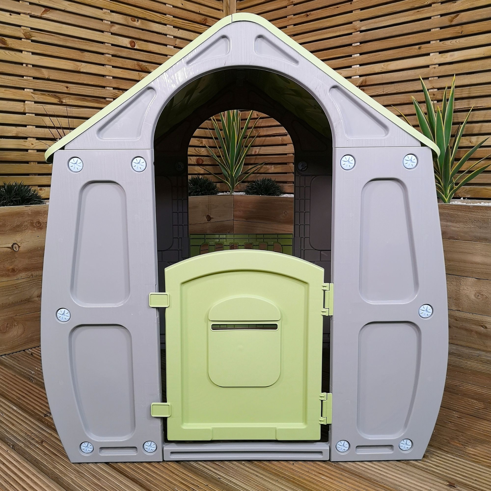 1.09m Classic Colour Kids Indoor Outdoor Plastic Wendy house Magical