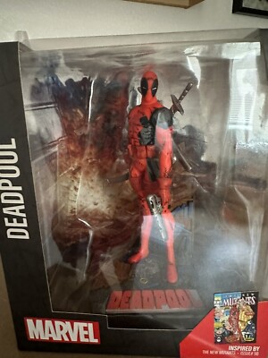 Figurine Super-héros Base Scénique Figurine Marvel Deadpool McFarlane Toys échelle 1:10 - Scène New Mutants #98 Avec Carte Collection Figurine 1:10 New Mutants