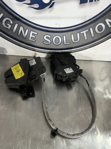 2012 RANGE ROVER VOGUE L405 O/S LOWER TAILGATE LOCK CPLA-442A66BD