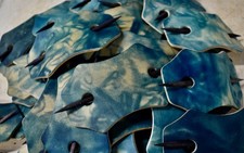 VINTAGE 1 TIE DYE BLUE LEATHER STICK BARRETTE DEAD STOCK HAIR FASHION 1960s