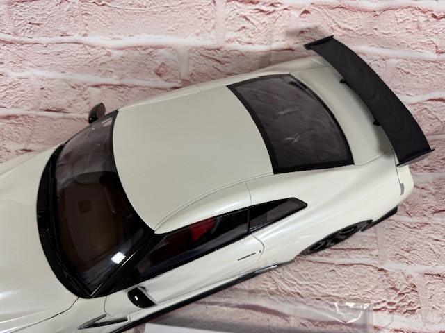 DeAGOSTINI 1/8 R35 Nissan GT-R NISMO Complete white fast ship from