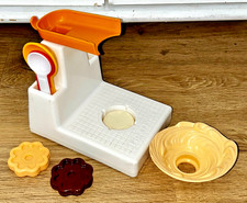 Vintage Fisher Price Fun With Food Vanilla Frosting  Base/Stand For Mixer 1987