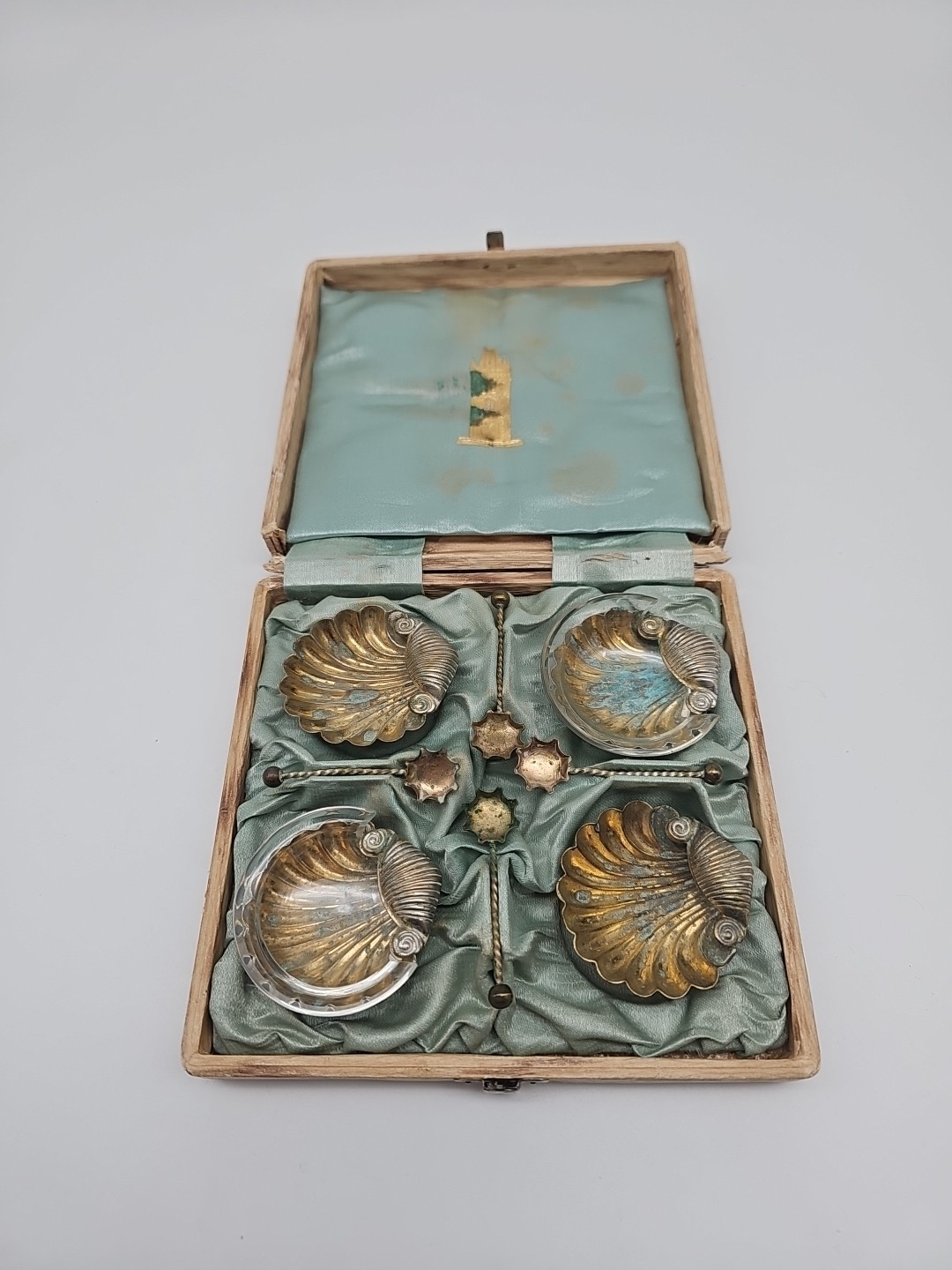 4 Stück Antik Saliere Muschel Salznapf Menage Gewürzschale im Etui