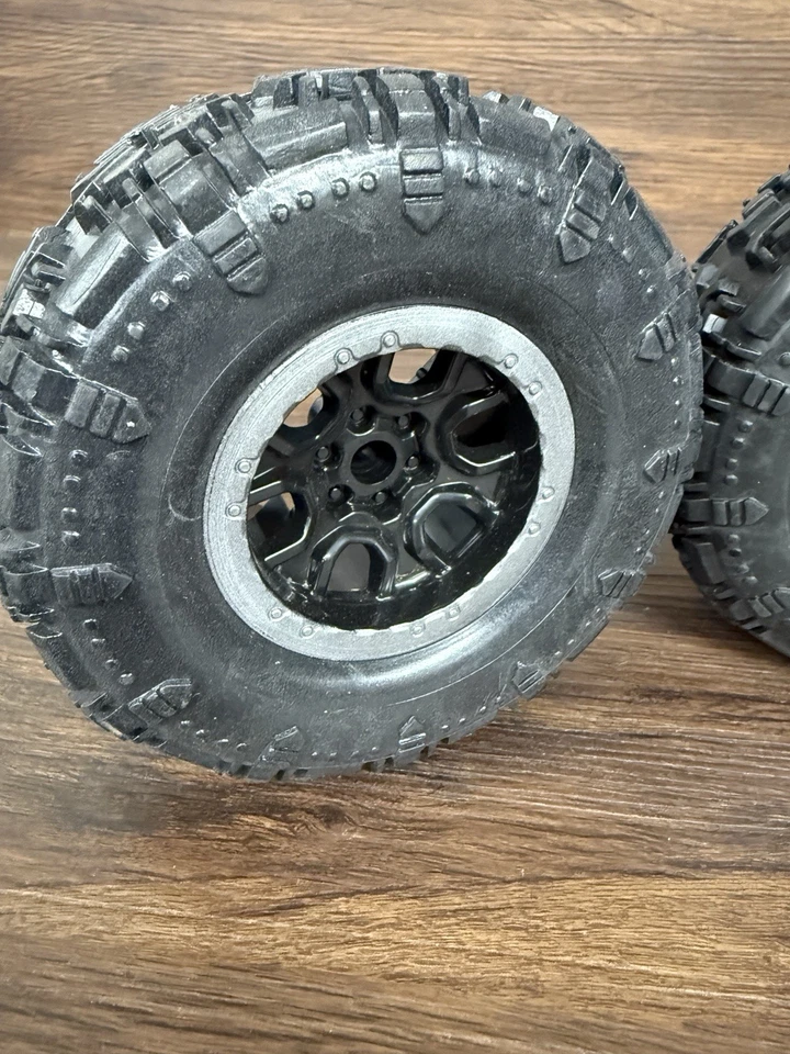 Juego de neumáticos Rock Crawler 1/8 Ford Bronco nuevo amarillo brillante RC Foto 2 de 4