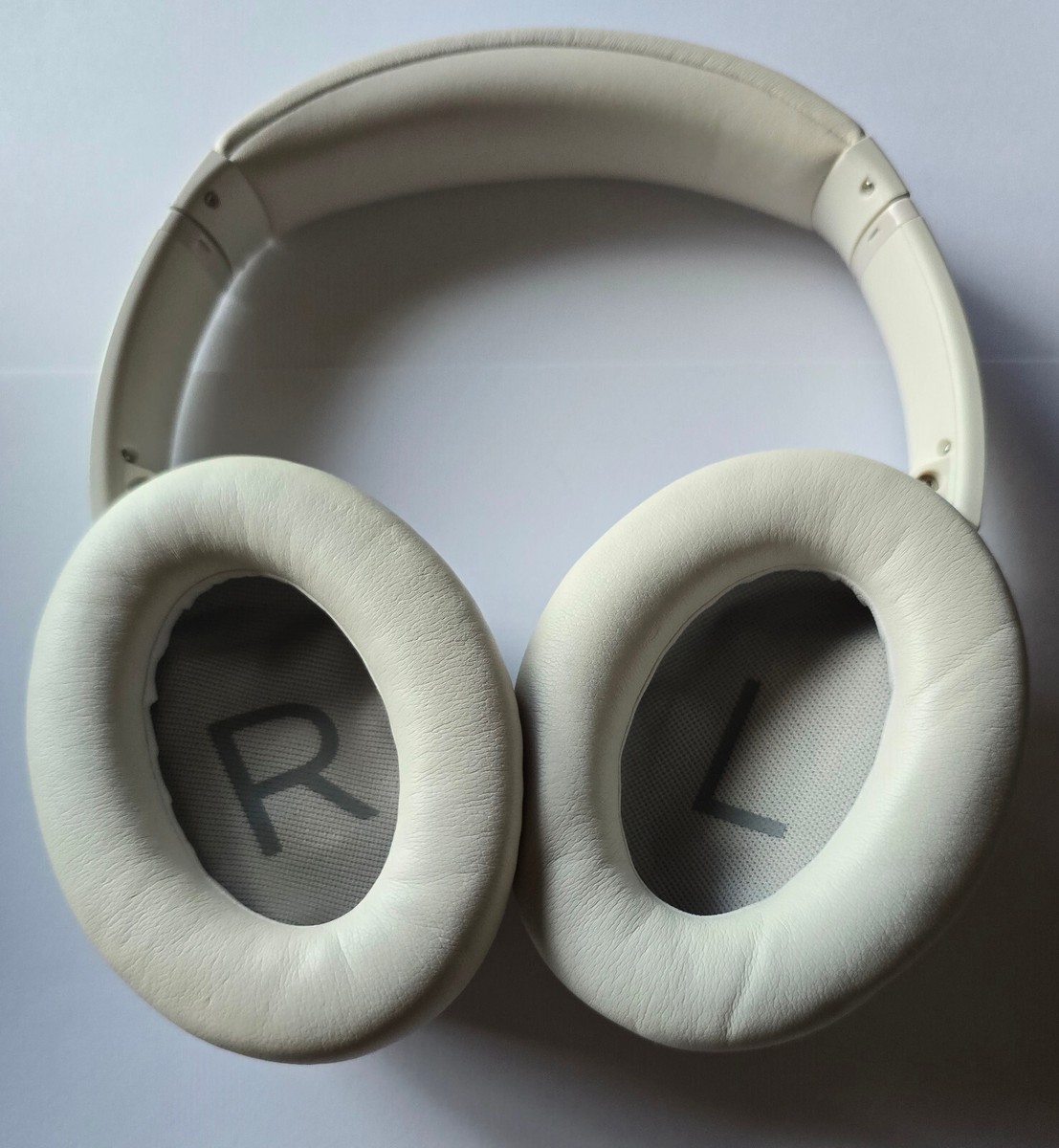 DEFECTIVE White Smoke Bose QuietComfort 45 QC45 Wireless DEFECTIVE White Smoke Bose QuietComfort 45 QC45 Wireless