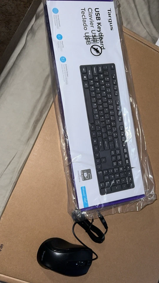 Targus Keyboard With Headphones & Mouse  - Image 3 of 4