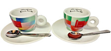 2 Tazze Cappuccino illy Biennale 2024 +2 Piattini +2 Cucchiain Stranieri Ovunque