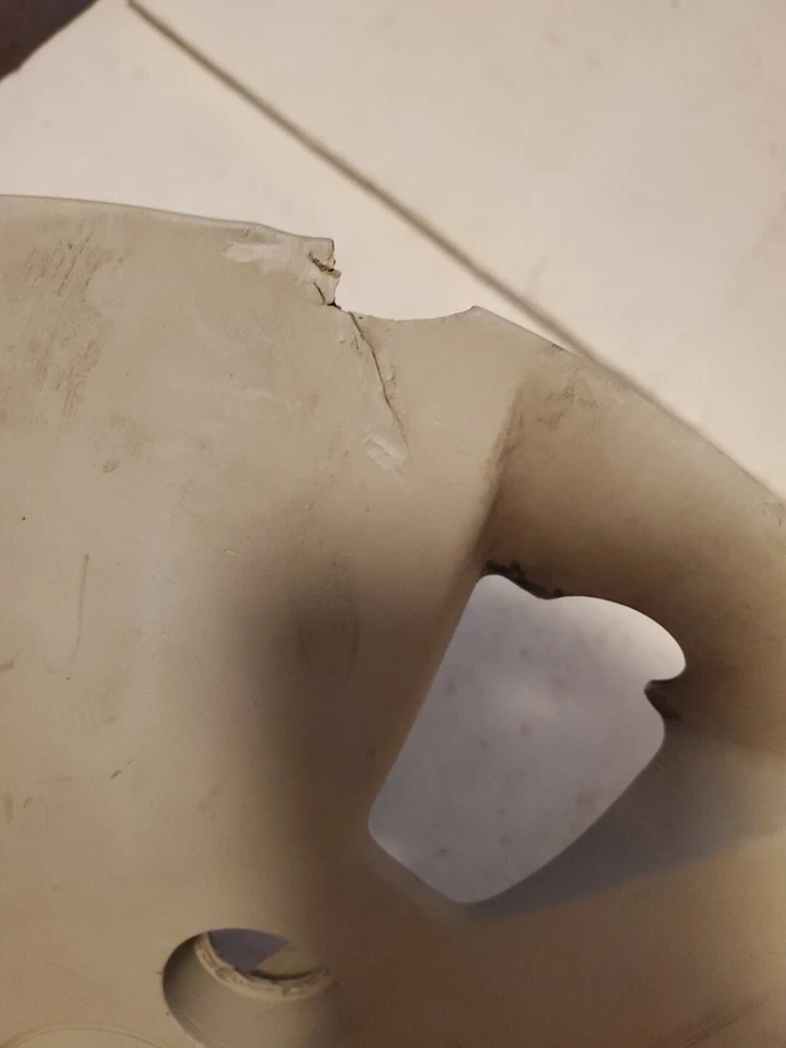 LOT Of 2) 2006 2008 SUZUKI FORENZA RENO 15" WHEEL COVER HUBCAP OEM 96 454 290 - Image 4 of 4