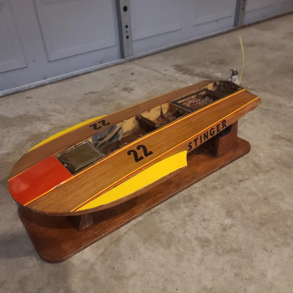 VINTAGE Hand Crafted 30" Nitro RC Boat Hull W/Driveline  - Image 3 of 4