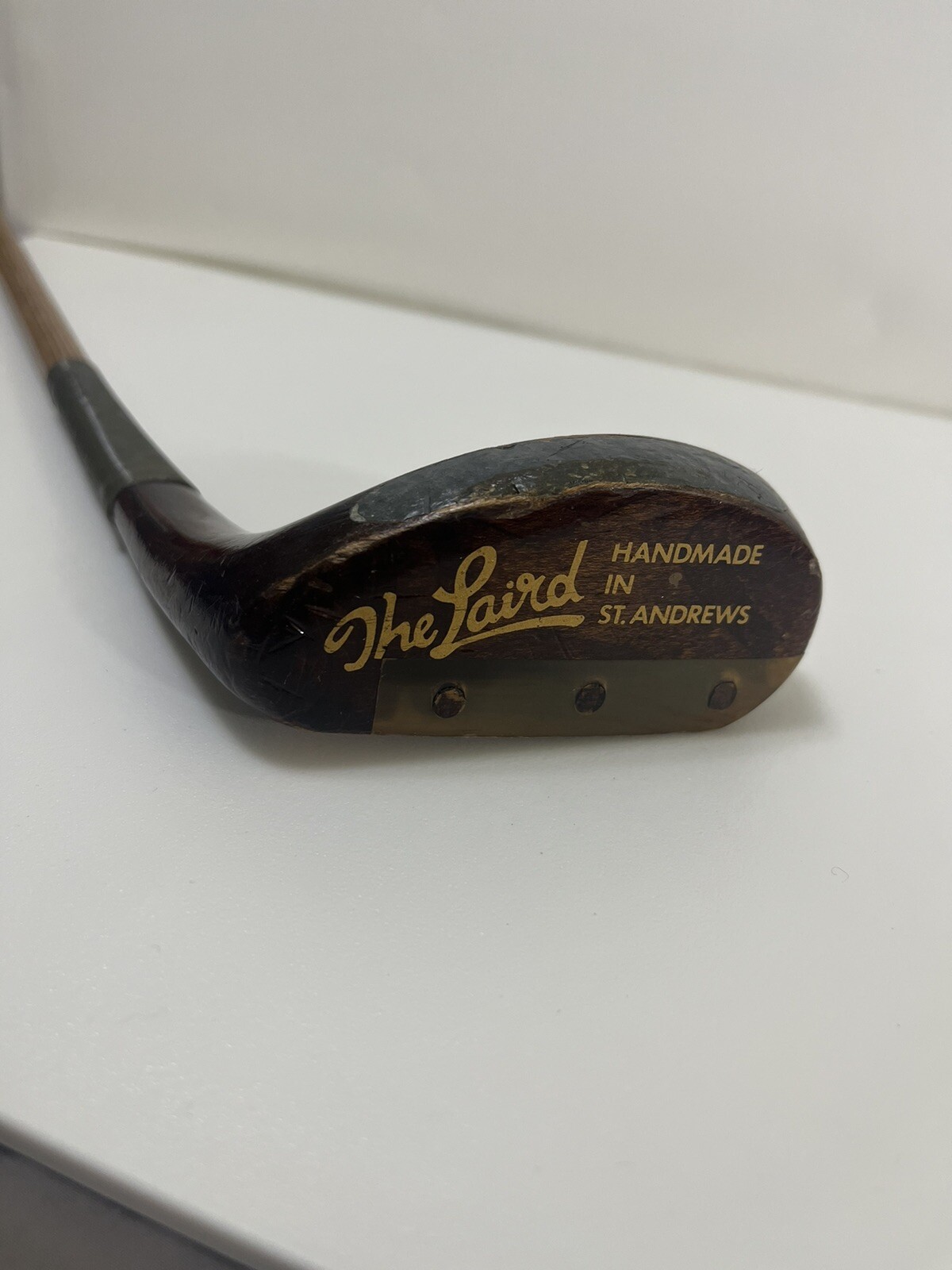 The Laird Handmade in St Andrews laminated maple Putter The Famous