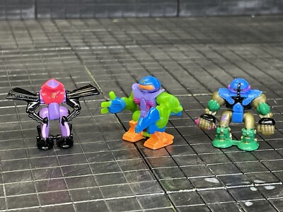 Micro Machines Z-Bots Mini Z's Turbine-X Action Figure Pilots Lot Galoob 1994