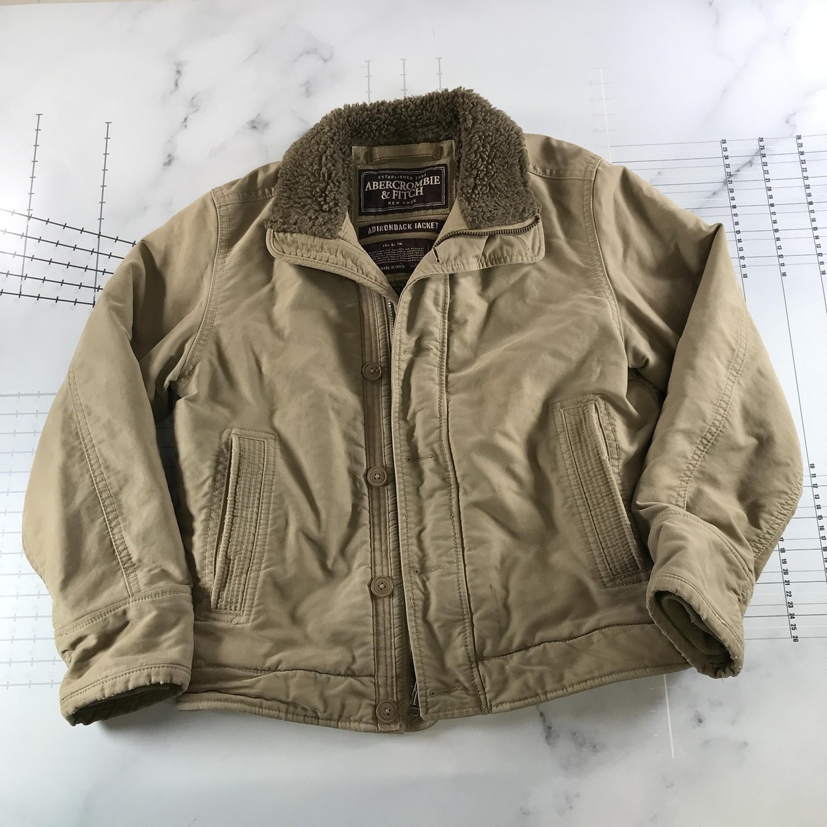 Abercrombie & Fitch Jacket Mens Large Beige Adirondack Sherpa