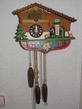 Kuckucksuhr aus schönen Holz, Schwarzwälder Uhr, Keiser Walzer M