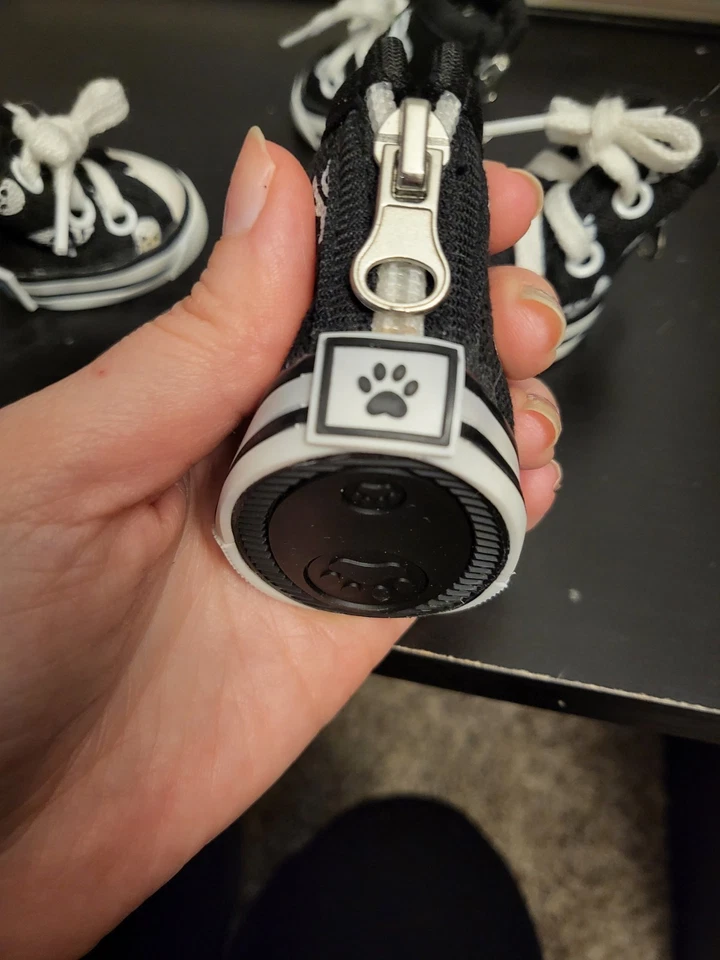  Wang A Tude Shoes For Pet - Image 2 of 4