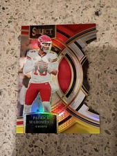 2023 Select Premier Level Patrick Mahomes II #140 Red & Yellow Prizm Die-Cut